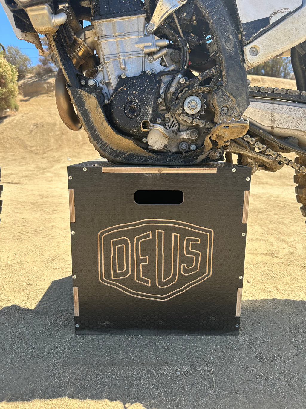 Moto Box